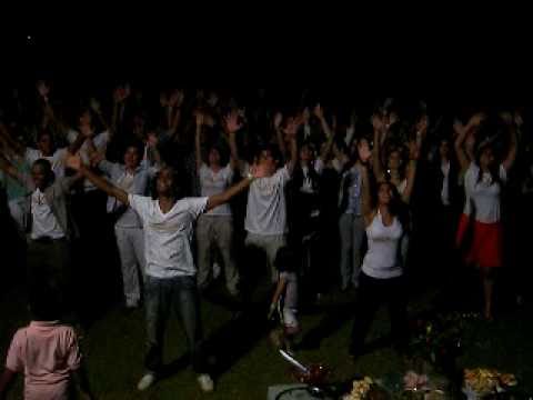 FlashMob Especial Vitória Beatriz - Reveillonze