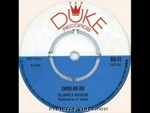 London Producción CLANCY ECCLES