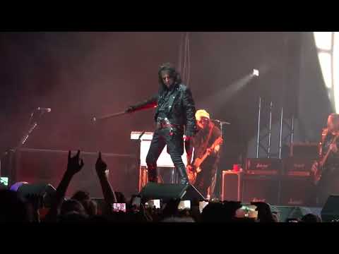 HOLLYWOOD VAMPIRES - opener - I want my now - live in Oberhausen 20.06.2023