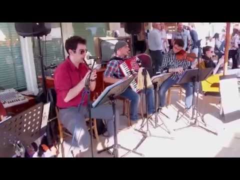 CELTIC PIXIE - Cooley's Reel/The Maid Behind The Bar/Garrett Barry's