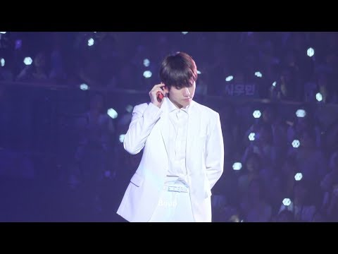180811 The EℓyXion [dot] in Macau - Walk On Memories 백현 BAEKHYUN