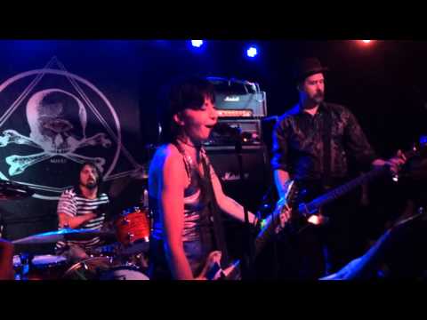 Nirvana feat. Joan Jett - In Bloom ("Secret Show")