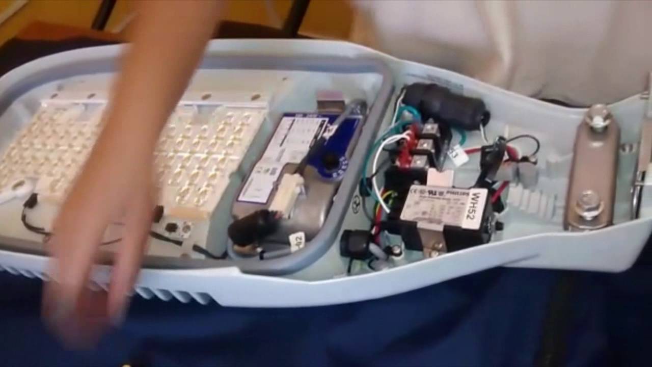 Watch Tutorial - Luminaria LED Roadway Lighting Now Tutorial - Luminaria LED Roadway Lighting