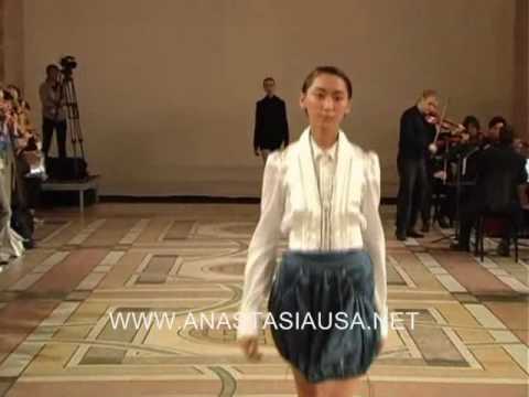 Es Orchestres SS 2008 Runway Fashion Show