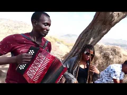 LEYDY INDIRA: RIBON DI CAL