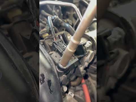 Manifold Map Sensor Check #alsharifauto #mz #shani #liquimoly #catalyticconverter #mechanichafizabad