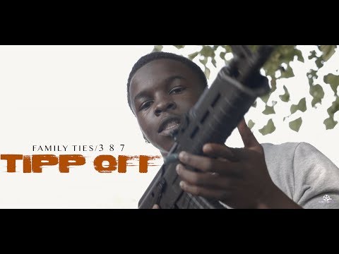 Family Ties/387 - Tipp off  shot by @MoneyBagLou