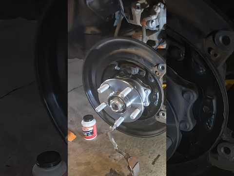 Replacing Bad Wheel Hub Bearing #diymechanic #diycarrepair #tool #cars #car #subaru #diy