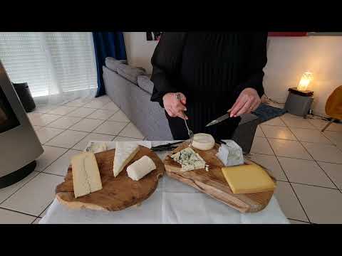 HOW TO CUT CHEESES ACCORDING TO THEIR SHAPE