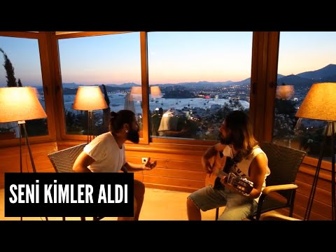 Seni Kimler Aldı Şarkı Sözleri – Koray Avcı Songs Lyrics In Turkish