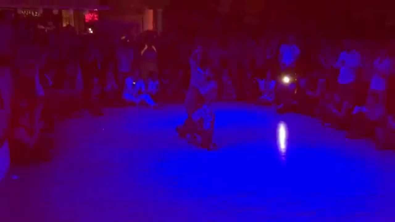 Julio Alvarez e Yailet Suarez. Milonga