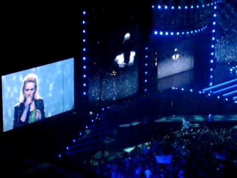 X-Faktor Finalen i Parken 2011....Take That og Annelouise, Sarah & Babou -  synger The Flood.MPG