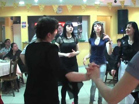 Volele se oci crne sa ocima plave boje - Baksis Bend + Arsa - Restoran ODEON