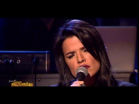 ADELE - HELLO (COVER BY MARTINA VRBOS)