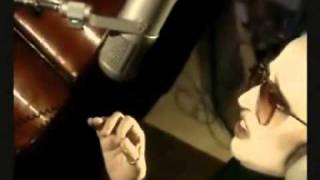 Mina-J.Manuel Serrat. Sin Piedad