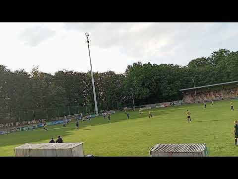 4 liga WKS GRYF Wejherowo - Radunia Stężyca 1:0 bramkę dla 💛🖤strzela Bartłomiej Iwański