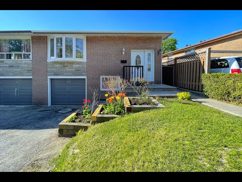 15 Earlthorpe Cres Scarborough, ON M1H 2P8