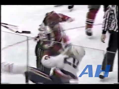 NHL Jan. 28, 1990 Dale Henry,NYI v Jamie Huscroft,NJ New York Islanders New Jersey Devils