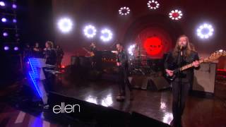 The Killers Perform &#39;Shot at the Night&#39; at Ellen Degeneres 2013 [HQ]