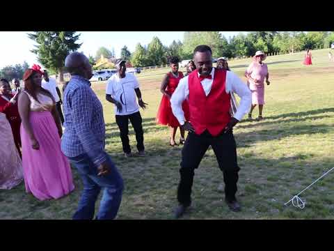 Kiarie Prestige dancing firirida in a wedding in Olympia Washington