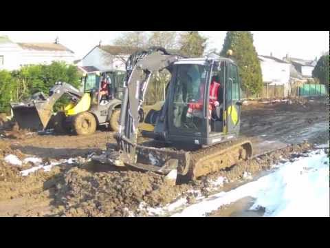 Mecalac 8MCR et AS900 Chantier Travaux Publics conditions extrêmes HD