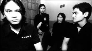 Download lagu Dewa - Kasidah Cinta (live *HQ Audio) mp3 Download lagu Dewa - Kasidah Cinta (live *HQ Audio) mp3