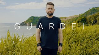 O cantor e compositor Romulo Carvalho lança videoclipe da música Guardei