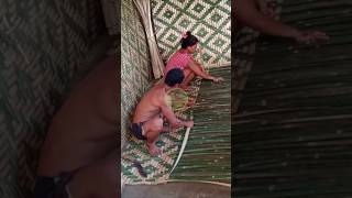 Download lagu Husband and wife makers of woven bamboo walls mp3