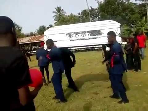Coffin containing dead body fell of Pallbearers while dancing at a funeral in Ghana
