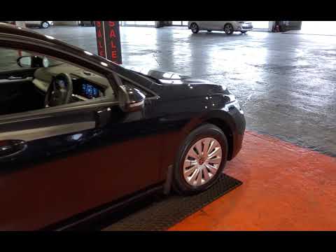Volkswagen Golf 2.0 TDI 115HP - Image 2