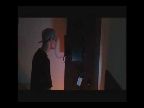 Da Dokta- ois opfa shout out im Studio. DDCV