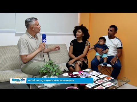 Artesã faz laços bordados personalizados 22 02 2023