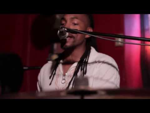 Drums & Smoke Signals-Ronin Ali performs Beautiful People