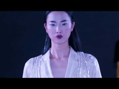 DEVON - MOONLIGHT FASHION SHOW