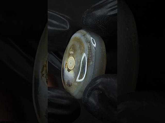 حجر عقيق سليماني طبيعي تشكيل عين