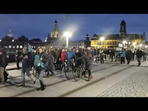 Corona kritische Pflegeberufe  Demonstration, Dresden, 4.2.2022