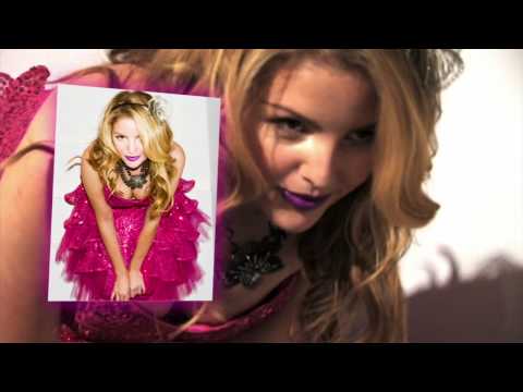 TORO WOMAN: Ainsley Kerr - Social Graces