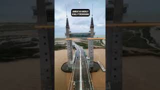 Download lagu Jambatan Angkat Kuala Terengganu || Kawe Naik Doh !! Demo ?? ( Kuala Terengganu Drawbridge) mp3