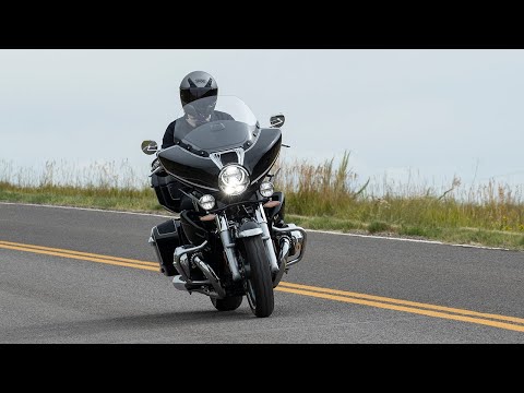 2022 BMW R 18 Transcontinental Review | MC Commute