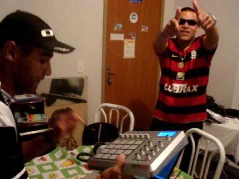 mc chacal e dj pc rimando na hora  na casa do mutchão do saite funkminas