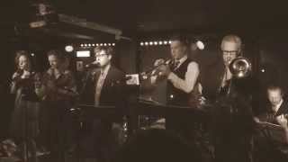 The tombola theory - over the moon