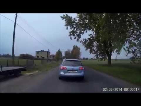 Zachowanie gościa w pasku i  jego tekst na koniec