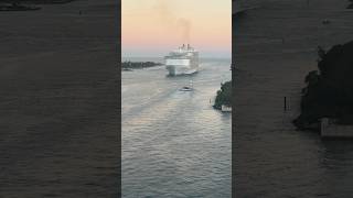 World America sail away delayed due to symphony of the seas in Miami 24 hours early ￼