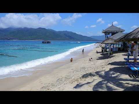 Live: Scenic view of Fenjiezhou Island in south China's Hainan Province