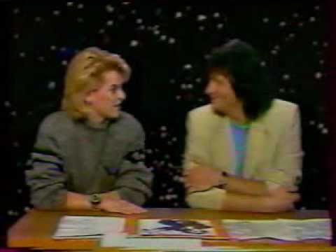 IVETA BARTOŠOVÁ-rozhovor v pořadu Vega (1990)