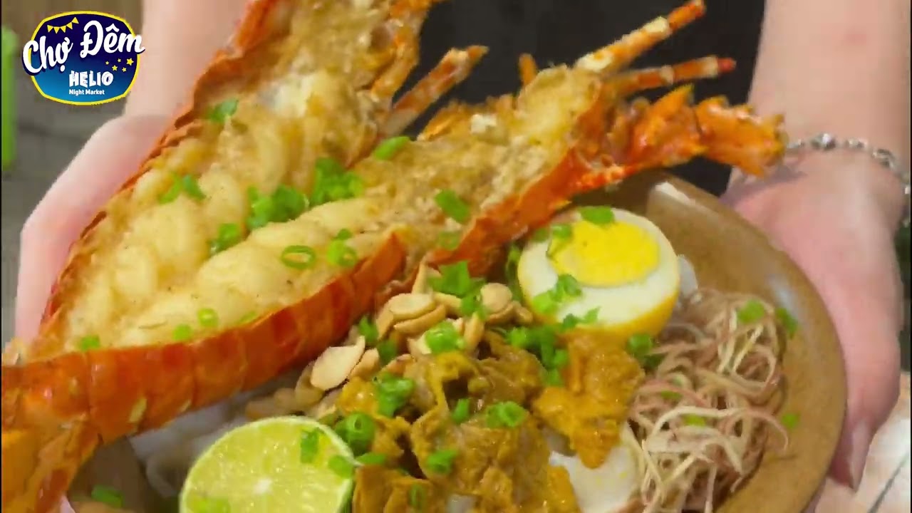 Experience a fascinating peek of Helio Night Market Da Nang.