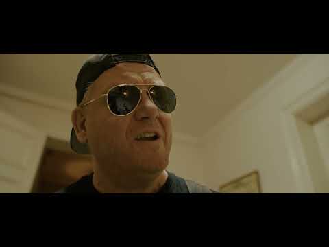 KENTAS NYA LÄGENHET