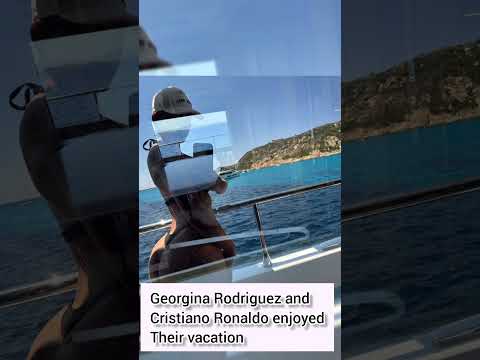 Georgina Rodriguez & Cristiano Ronaldo 😍❤ | Georgina Rodriguez Summer Vacation | CR7 family #shorts