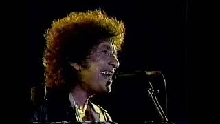 Bob Dylan - Farm Aid 9/22/85 - Trust Yourself + Maggie&#39;s Farm HQ Stereo