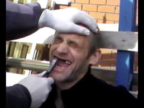 Rękawiczki gumowe są...